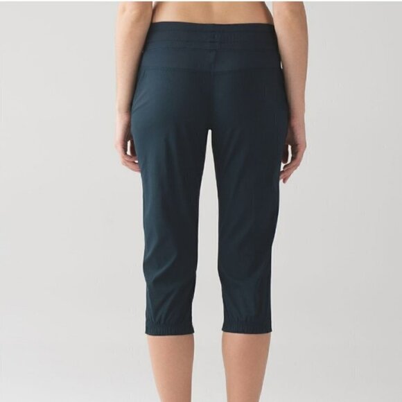 Lululemon | NWT Dance Studio Crop II (Unlined 20") Pants Nocturnal Teal Size 2 - Picture 15 of 15